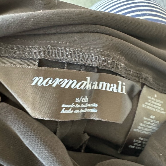 Norma Kamali Black Boot Pants. Size Small. - Picture 10 of 13